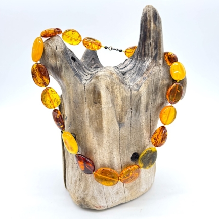 Einzigartige Bernstein- Olivenkette mit Karabinerverschluss - Wunderschön -