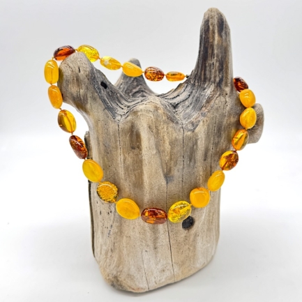 Einzigartige Bernstein- Olivenkette mit Karabinerverschluss - Wunderschön -