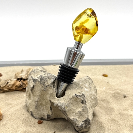 Edler Flaschenverschluss mit besonderem poliertem Bernstein
