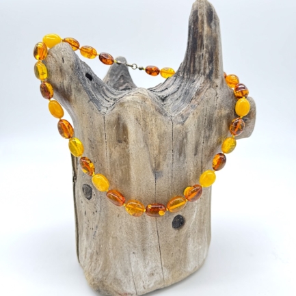 Einzigartige Bernstein-Olivenkette mit Karabinerverschluss – “Minimal”